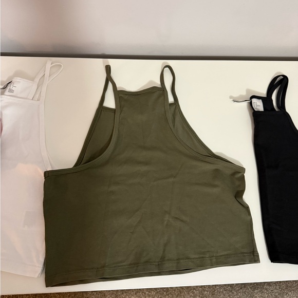 H&M Assorted Color Crop Tops - Picture 5 of 5